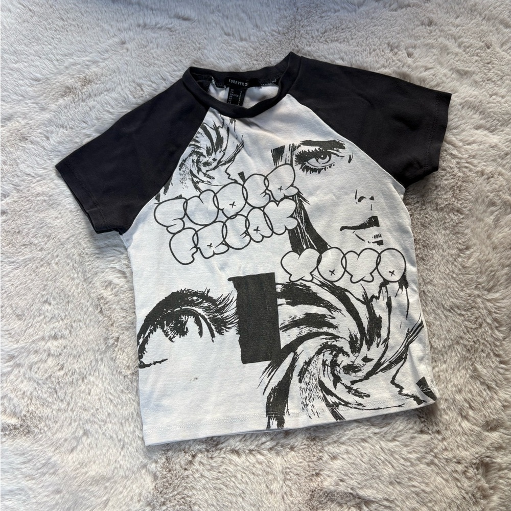Forever 21 Black and White Graphic Crop Top